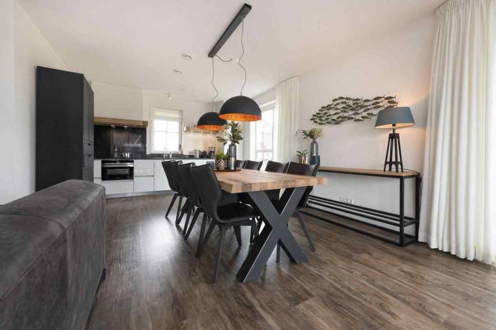 Luxusvilla für 8 Personen mit finnischer Sauna am Tjeukemeer in Friesland in Delfstrahuizen, Friesland