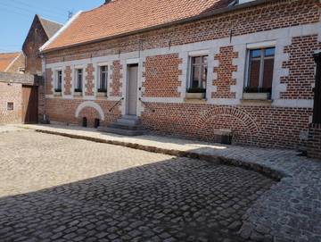 Gîte pour 2 personnes, avec jardin et terrasse dans Haspres