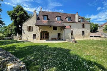 Agriturismo pour 4 personnes, avec terrasse et jardin à Fontenay-près-Vézelay