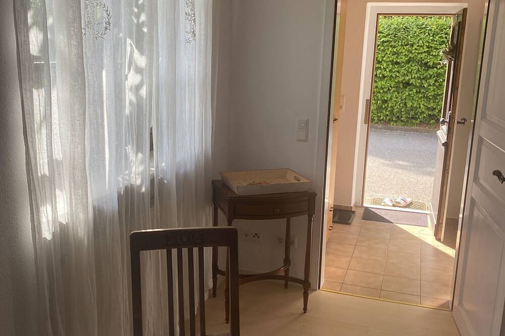 Ganze Wohnung, Ferienwohnung + Pferde-Boxen auf dem Bauernhof idyllisch im Allgäu / Kaufbeuren in Kaufbeuren, Bayerisch Schwaben