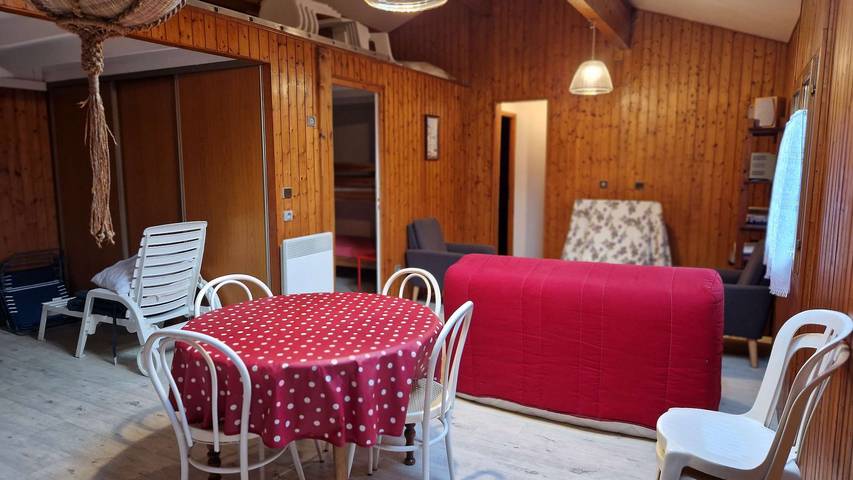 Charmantes Haus mit 70 m² in Maubuisson – Bis zu 6 Personen in Carcans, Regionaler Naturpark Médoc