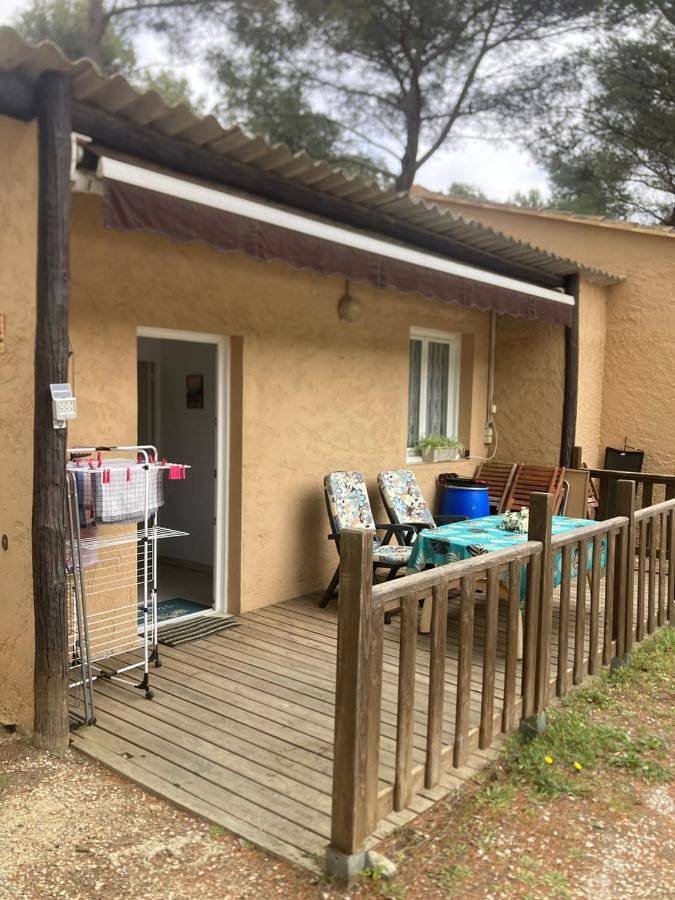 Camping Buffalo Hacienda in La Seyne-sur-Mer, Côte méditerranéenne (France)