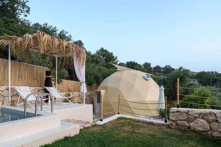 Bungalow für 4 Personen, mit Garten und Whirlpool sowie Pool in Rethymnon - 2