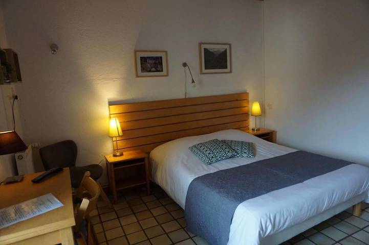 Hôtel pour 2 personnes, avec jardin ainsi que terrasse et vue dans La Croix de Bauzon - 3