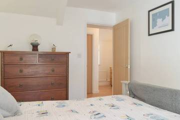 Cottage for 6 People in Fishguard, Pembrokeshire, Photo 3