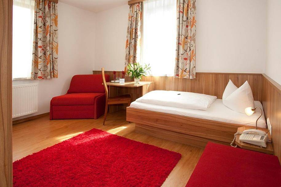 Economy Single Room in Dachau, Arrondissement de Dachau