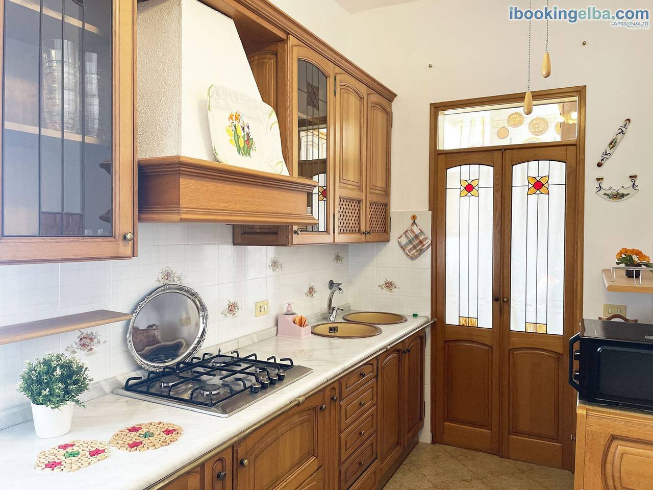 Ganze Ferienwohnung, Ferienwohnung für 5 Personen mit Terrasse in Porto Azzurro, Elba