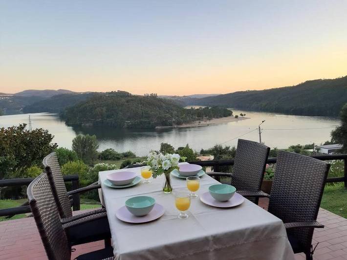 Gîte pour 9 personnes, avec piscine ainsi que jardin et vue dans Melres - 3