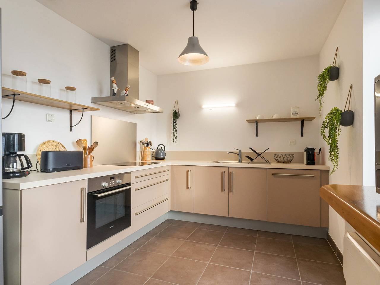 Apartamento entero, Dúplex tranquilo cerca de la playa, parking seguro, se aceptan mascotas in Les Moutiers-en-Retz, Côte de Jade