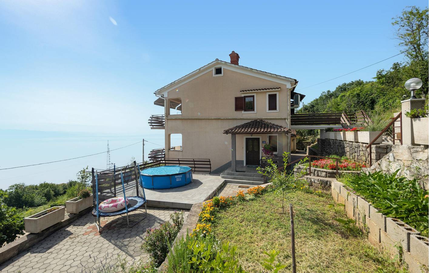 Entire holiday apartment, Holiday apartment for 4 people with terrace in Opatija Riviera