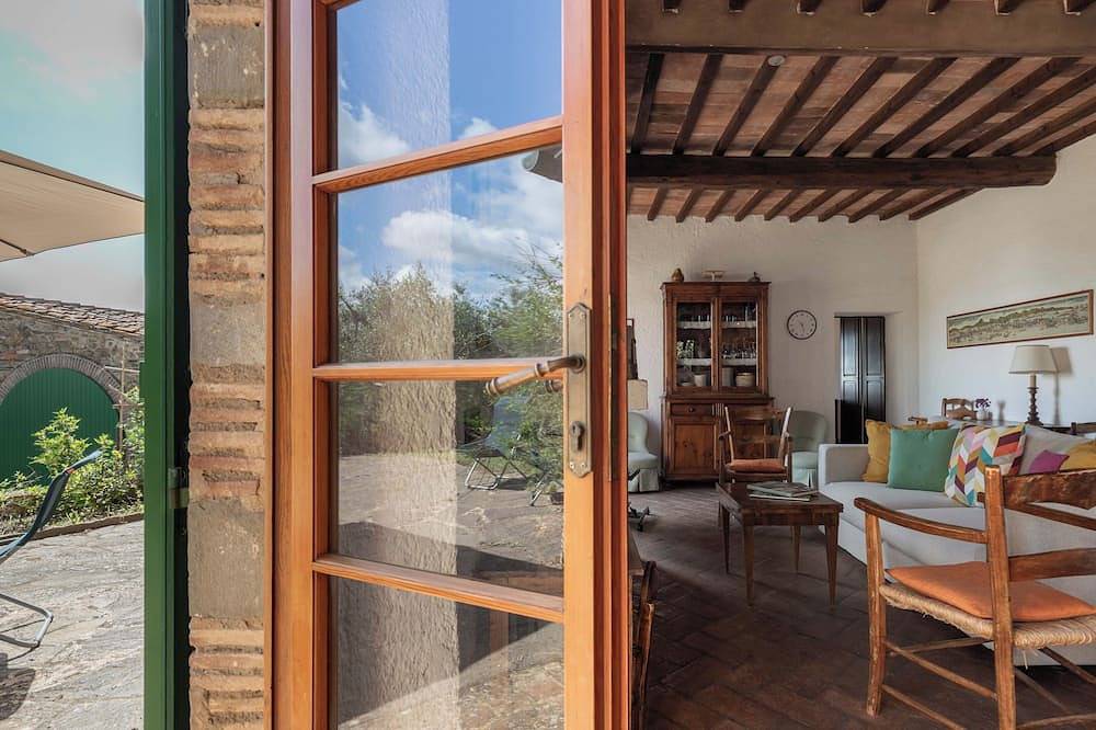 The Magical Houses - privacy surrounded by greenery with private pool in Campiglia Marittima, Costa Etrusca
