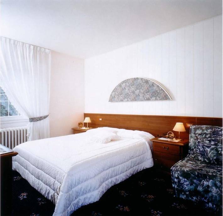 Appartamento per 4 persone, con Terrazza e Giardino nonché Panorama a Lizzano in Belvedere