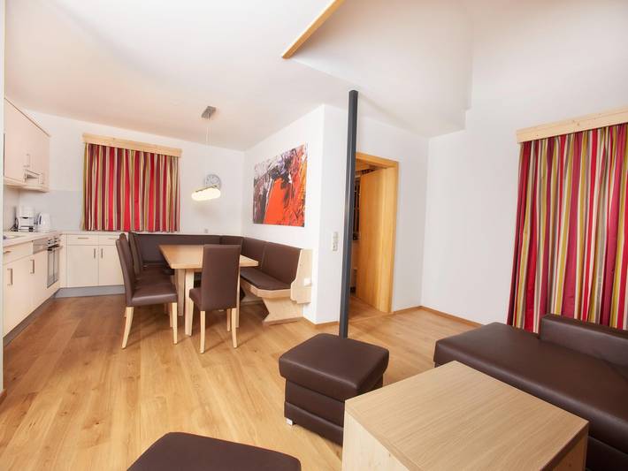 Ferienwohnung für 6 Personen, mit Balkon und Pool sowie Ausblick in Wald im Pinzgau - 2