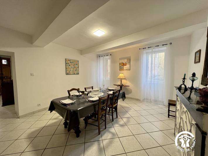 Gîte pour 6 personnes, avec Terrasse à Quintillan - 4