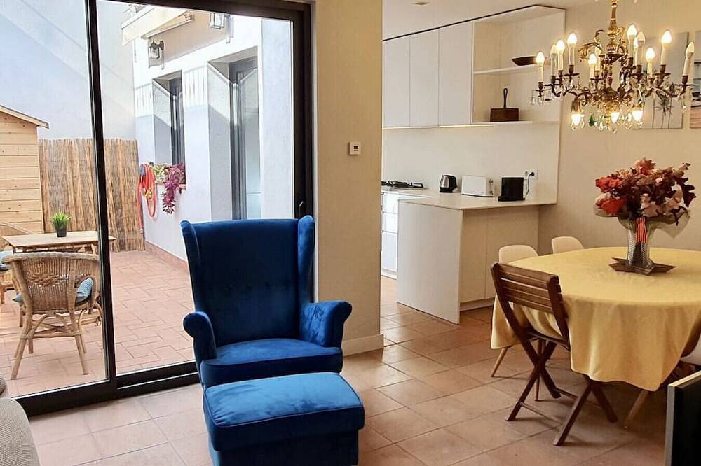 Opening Doors Vilassar. Casa familiar a 150mts de la playa y 20km de Bcn in Vilassar de Mar, Costa del Maresme