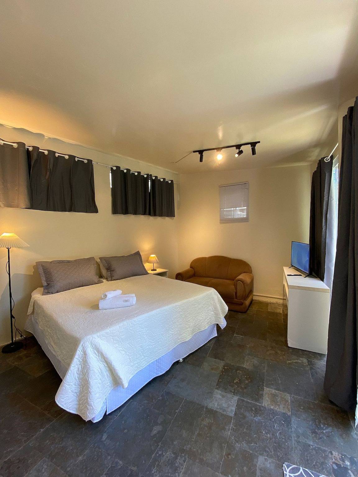 Entire apartment, Suíte Boomerangue - Bollté Praia Boutique Pousada in Campeche (SC), Praia do Campeche