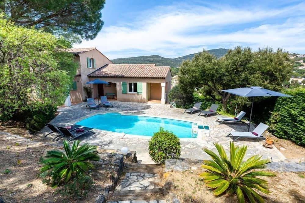 Casa vacanza a Var a partire da 416€ a notte