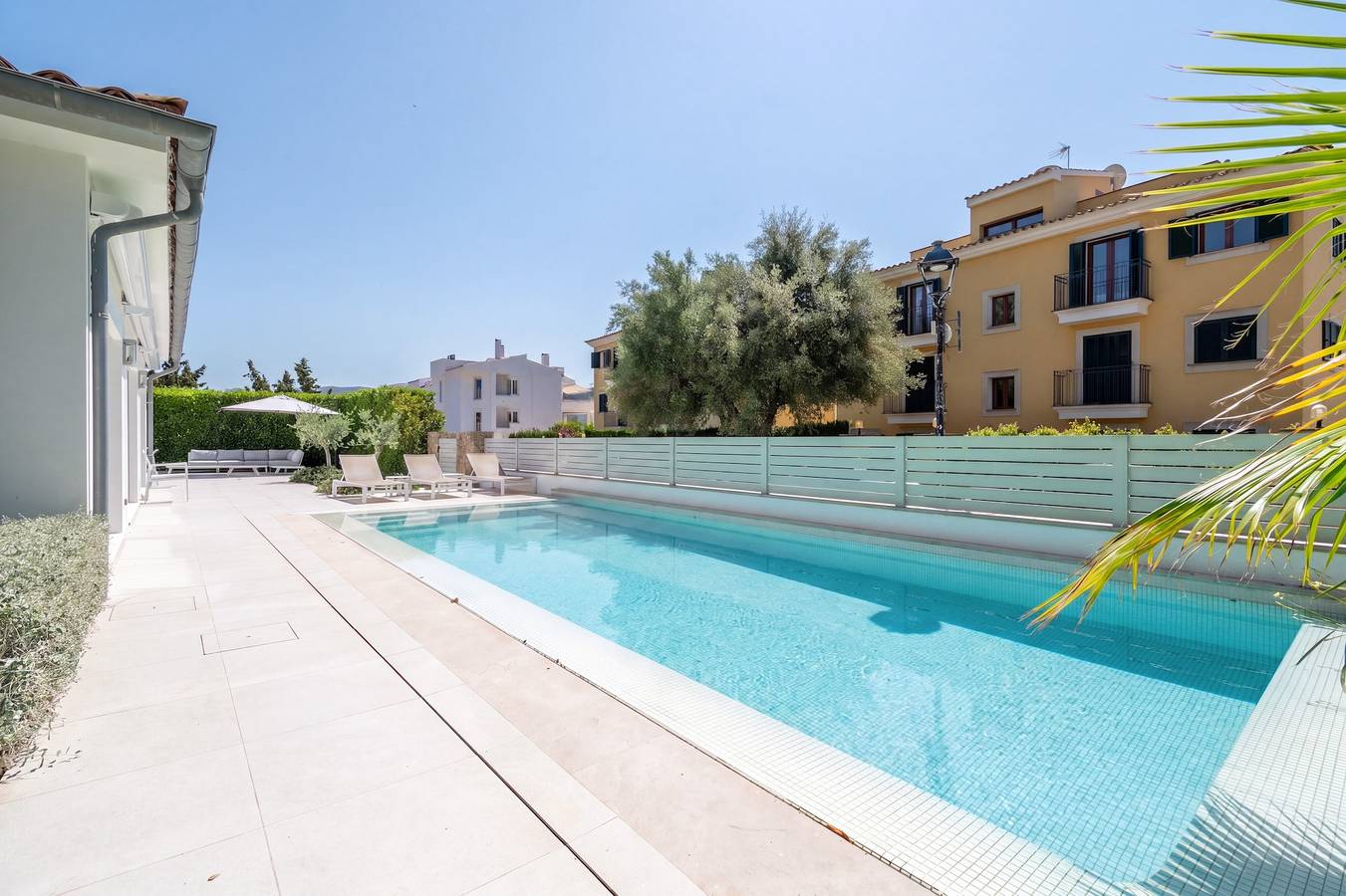 Holiday Home 'Almudaina' with Private Pool, Wi-Fi and Air Conditioning in Port d'Andratx, Andratx