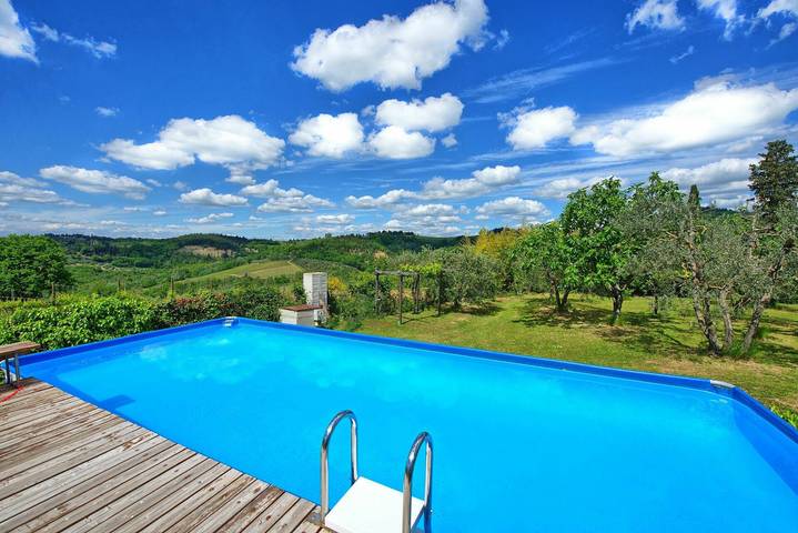 Villa for 10 people, with terrace and pool - 1
