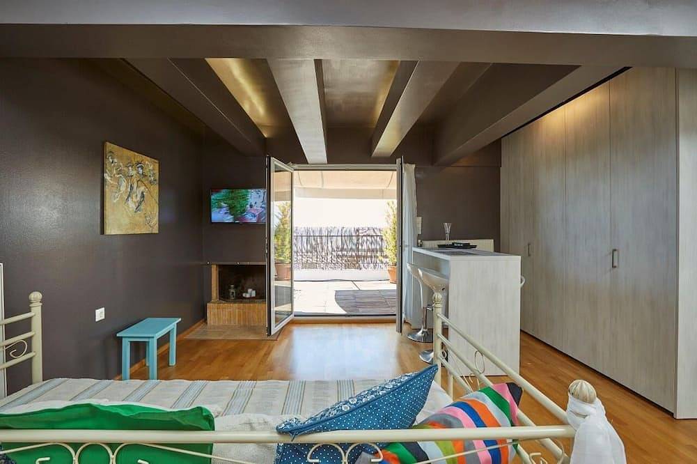 Apartamento entero, Loft situado en el centro con una vista impresionante de la ciudad de Tesalónica. in Región de Thessaloniki