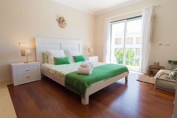 Villa for 7 People in Alvor, Faro District, Photo 2