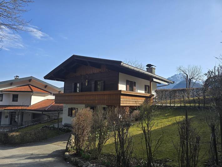 Ferienhaus für 4 Personen, mit Garten und Balkon