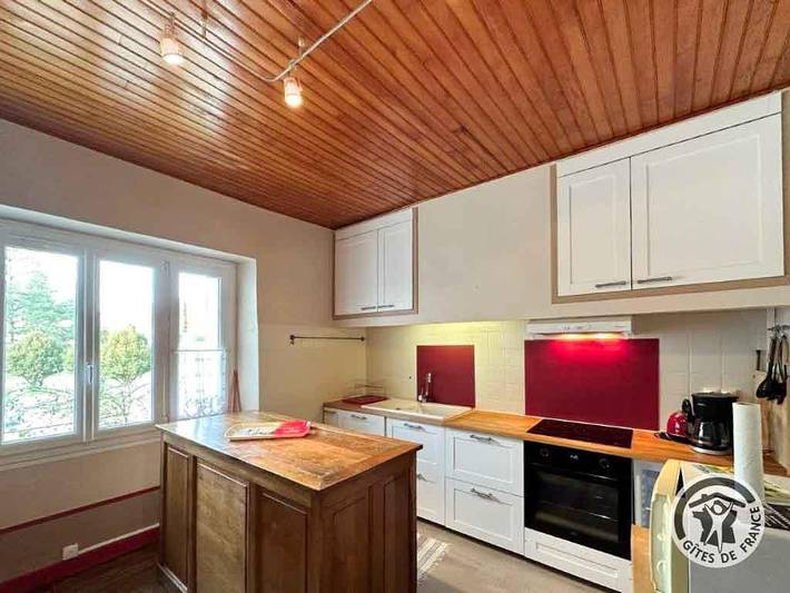 Gîte pour 5 personnes, avec terrasse et jardin à Serres-sur-Arget - 4