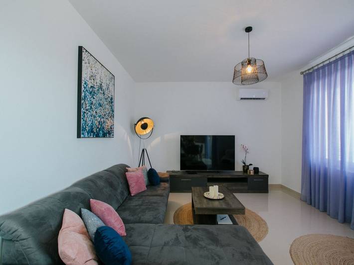 Ferieleilighet for 4 personer, med terrasse i Trogir