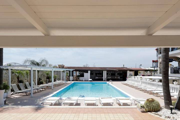 Gîte pour 6 personnes, avec jardin ainsi que vue et piscine, animaux acceptés à Pompei - 2
