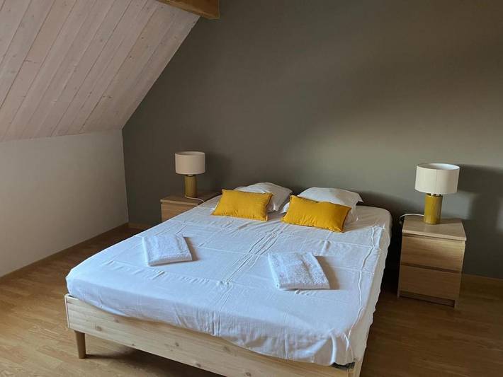 Chambre d’hôte pour 6 personnes, avec vue et jardin dans Allier - 4