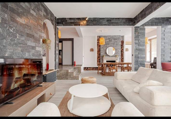 Villa für 8 Personen, mit Balkon und Whirlpool sowie Terrasse und Garten in Istanbul