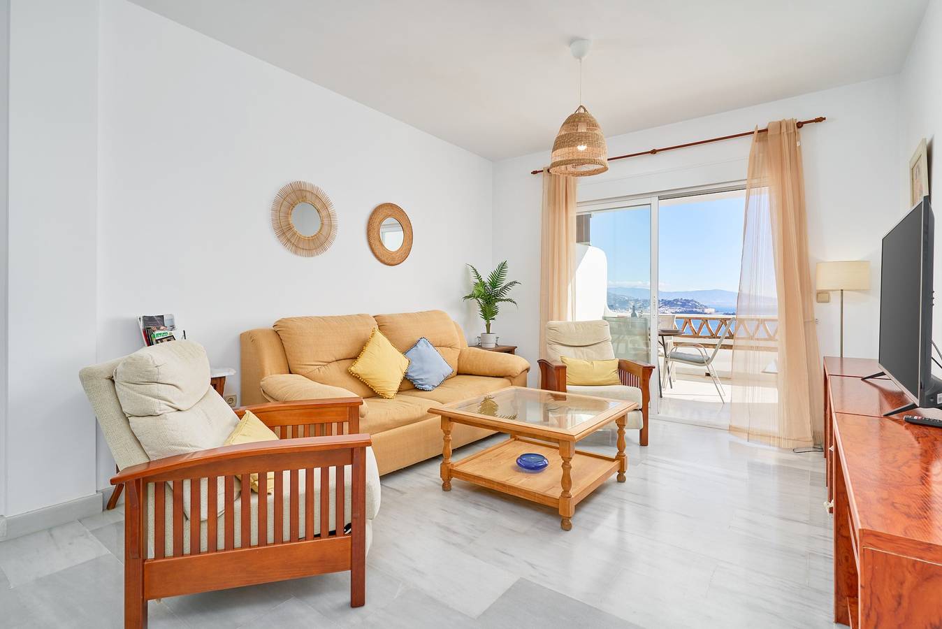 Ganze Wohnung, Apartment „Vistas Al Mar - La Herradura“ mit Meerblick, Wlan und Klimaanlage in La Herradura, Almuñecar