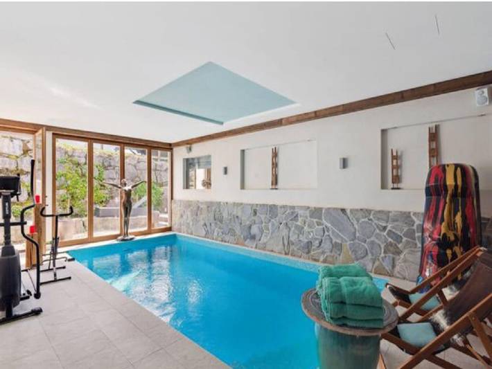 Chalet pour 14 personnes, avec jacuzzi ainsi que piscine et jardin dans Gstaad - 2