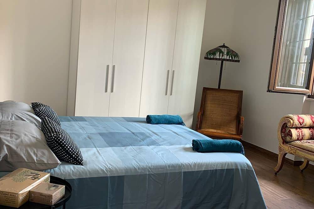Entire apartment, Cozy apartment 2 steps from Rome finely renovated and equipped in Marino, Parco Regionale dei Castelli Romani