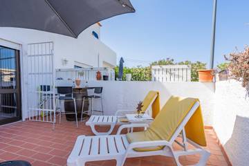 Apartamento De Férias para 3 Pessoas em Carvoeiro, Lagoa, Foto 1