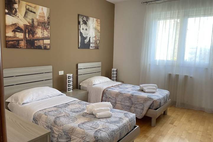 Ganze Wohnung, Großartige Lage Wohnung in Bari-Palese in Palese, Bari
