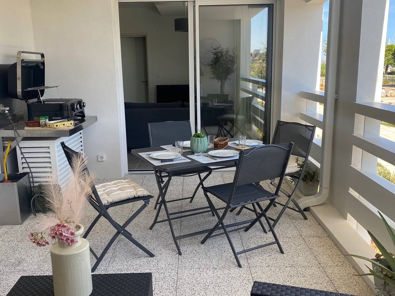 Entire apartment, Beautiful Ac T2 for 4, terrace and parking in Port Leucate in Port Leucate, Leucate