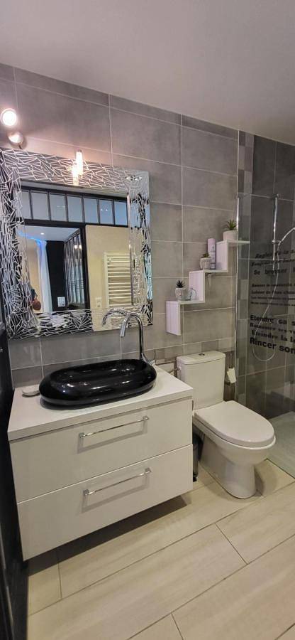 Appartement entier, One-Bedroom Apartment in La Garette, Sansais