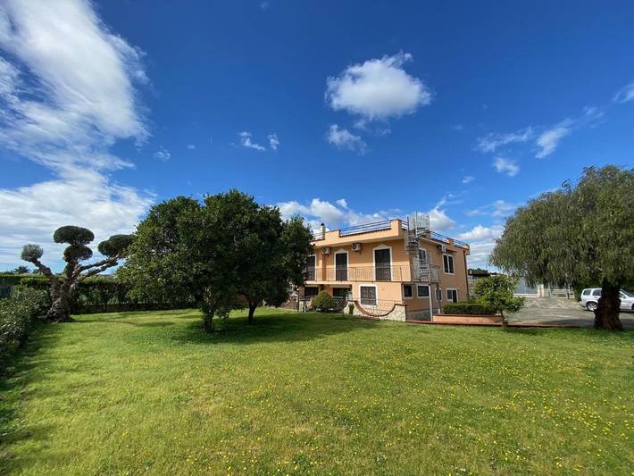 Appartamento vacanze per 7 persone, con terrazza e giardino nonché panorama - 1