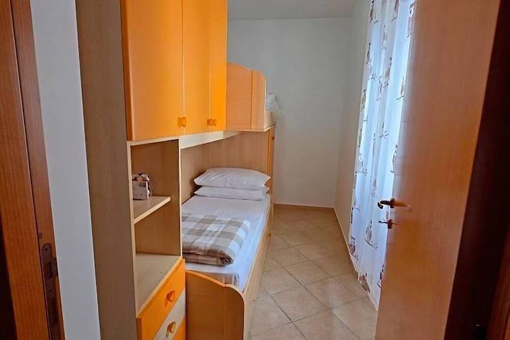 Appartamento intero, Appartamento nel cuore del borgo per trascorrere la tua vacanza in famiglia. in Montenero di Bisaccia, Provincia di Campobasso