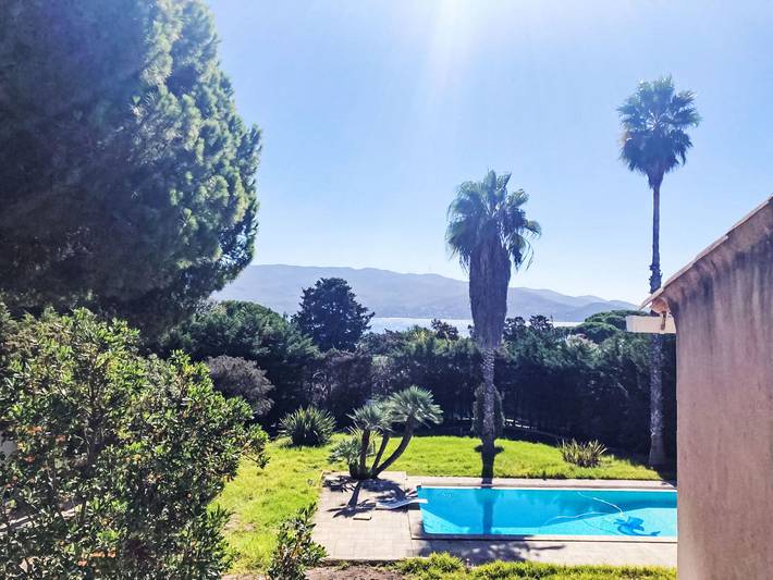 Location de vacances pour 10 personnes, avec jardin à Pietrosella - 3