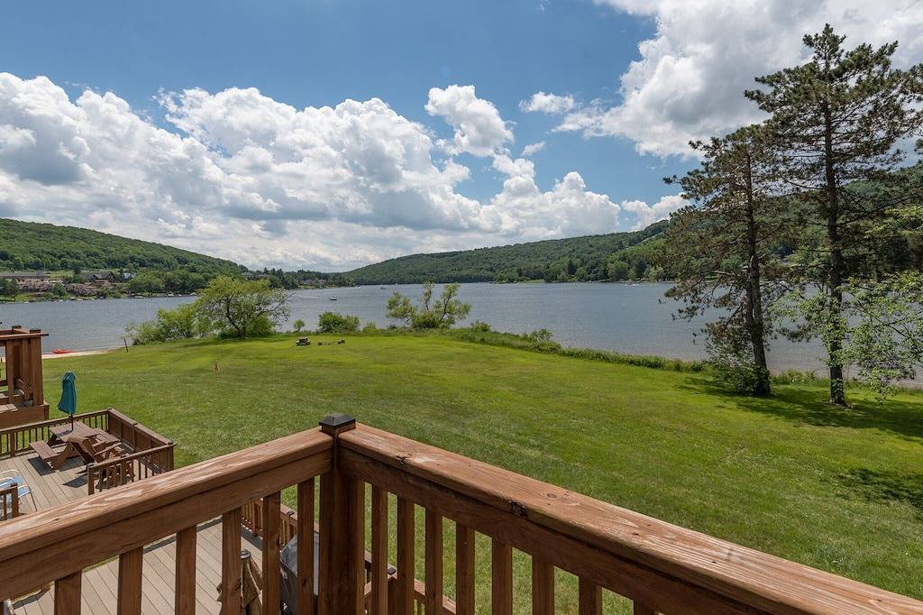 Ski Harbor # 21- Lakefront Townhome in Great Community in der Nähe von Wisp Resort in McHenry, Deep Creek Lake
