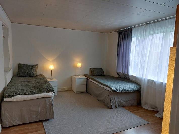 Location de vacances pour 11 personnes, avec terrasse ainsi que vue et jardin, animaux acceptés à Kumla - 4