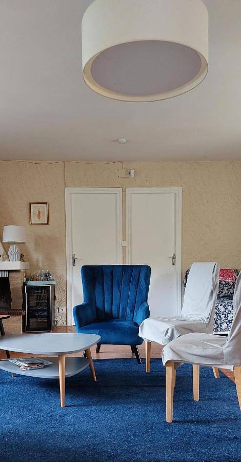 Gîte pour 5 personnes, avec jardin et piscine, animaux acceptés à Airoux - 3