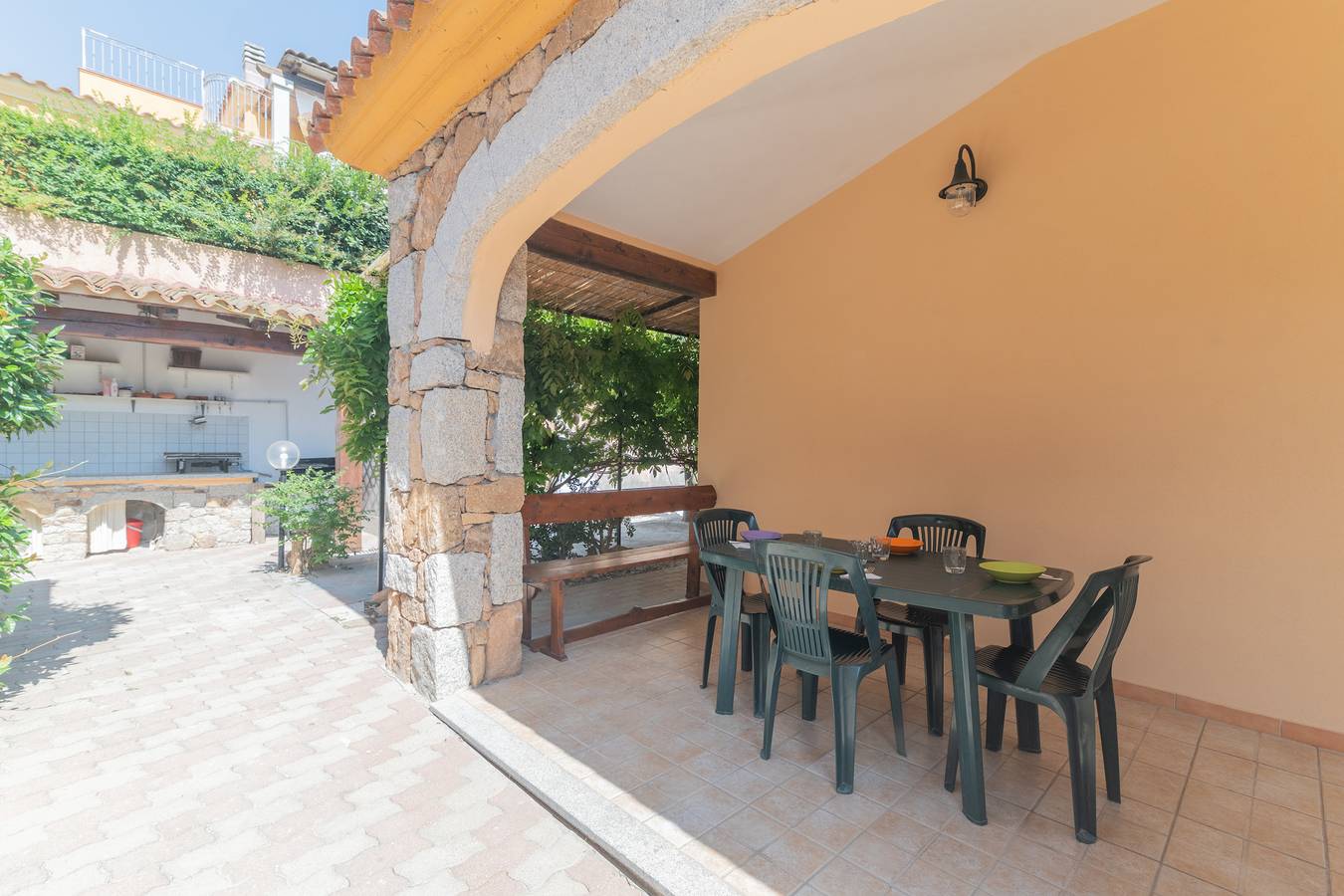 Hel lejlighed, Apartment 'Ponza' with Private Terrace, Private Garden and Air Conditioning in Case Peschiera-Lu Fraili, San Teodoro