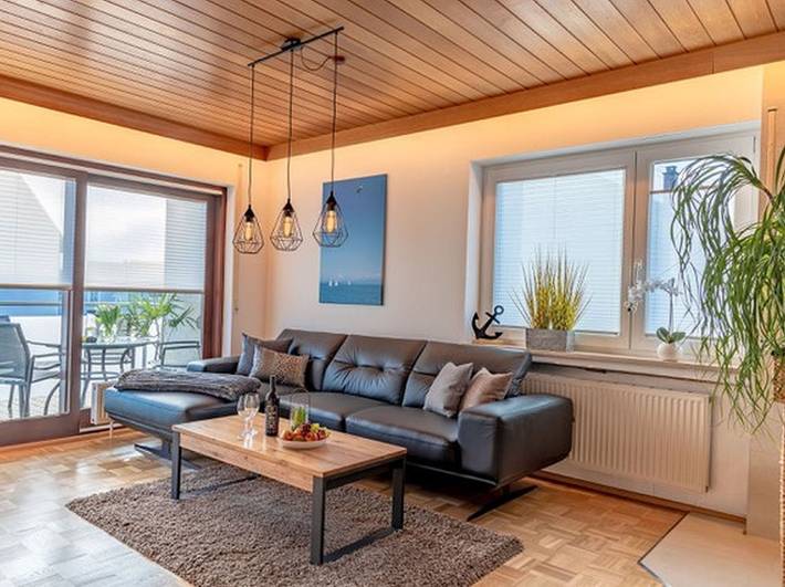 Ganze Wohnung, Ferienwohnung 'Comfort Apartment Buchhorn' mit Balkon und Wi-Fi in Friedrichshafen, Region Bodensee-Oberschwaben
