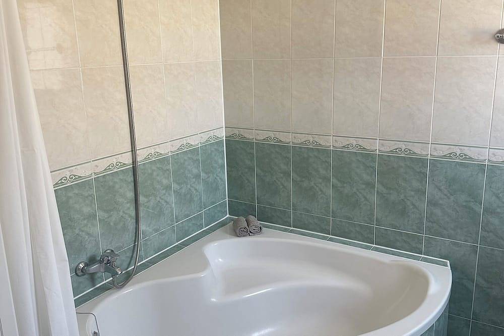 Feel-good atmosphere with a fantastic sea view in Urbanizacion La Esperanza, Vélez-Málaga