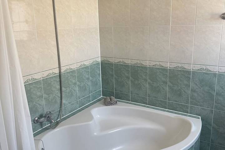 Feel-good atmosphere with a fantastic sea view in Urbanizacion La Esperanza, Vélez-Málaga