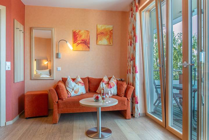 Hotel Mohren Hagnau am Bodensee - Komfortzimmer mit seitlichem Seeblick in Hagnau am Bodensee, Region Bodensee-Oberschwaben