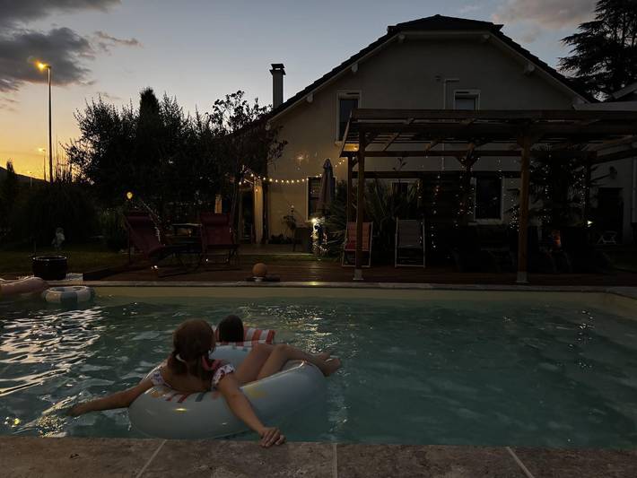 Gîte pour 2 personnes, avec Terrasse ainsi que Jardin et Piscine dans Lac du Bourget - 4